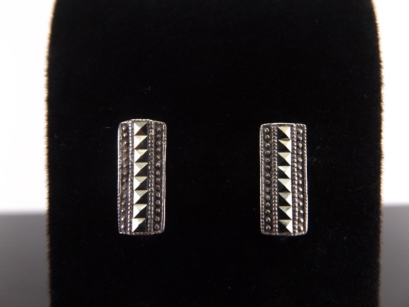 lot 89 image: .925 Sterling Silver Art Nouveau Post Earrings