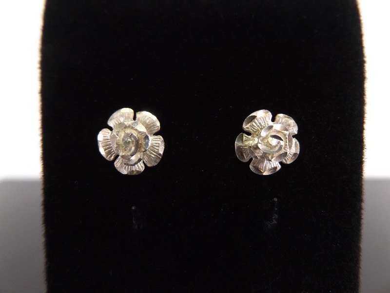 lot 94 image: .925 Sterling Silver Rose Flower Post Earrings