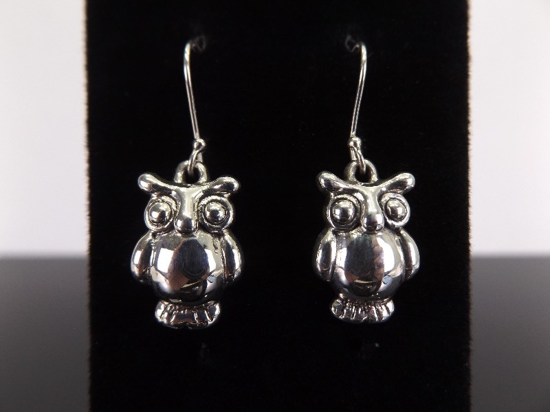 lot 96 image: .925 Sterling Silver Owl Dangle Hook Earrings