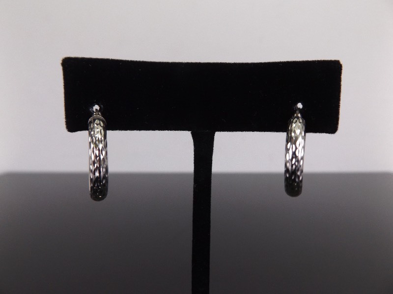 lot 99 image: .925 Sterling Silver Etched Hoop Hook Clasp Earrings