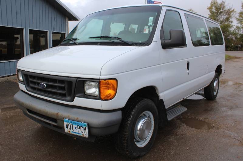 06 Ford 50 Passenger Van 940 Mn Auto Auctions No Reserve Sale K Bid