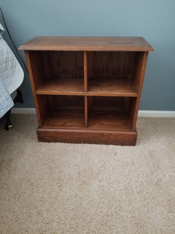 lot 78 image: Convenient Petite Bookcase