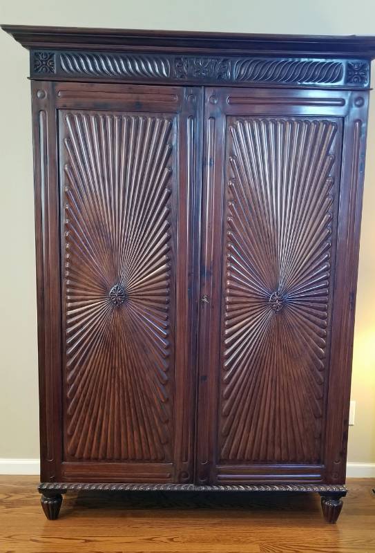 lot 16 image: Antique Indo Portugese Colonial  Linen Press c. 1910 from Bjorling & Grant