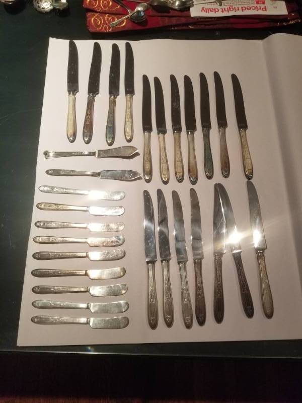 lot 73 image: Vintage Flatware