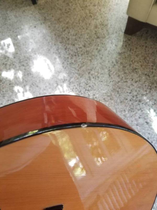 lot 10 image: Hohner Acoustic guitar