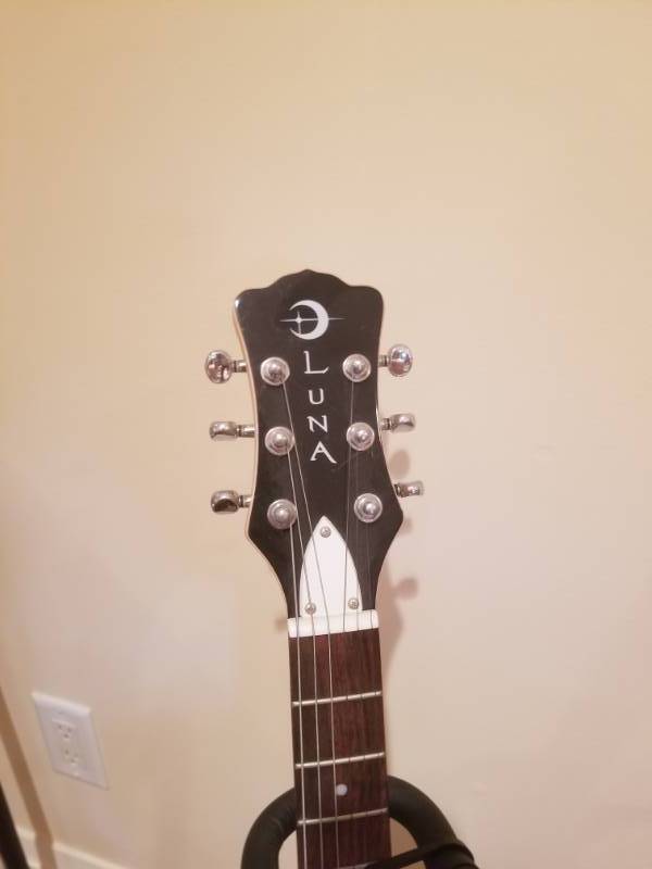 lot 59 image: Electric Guitar Lot