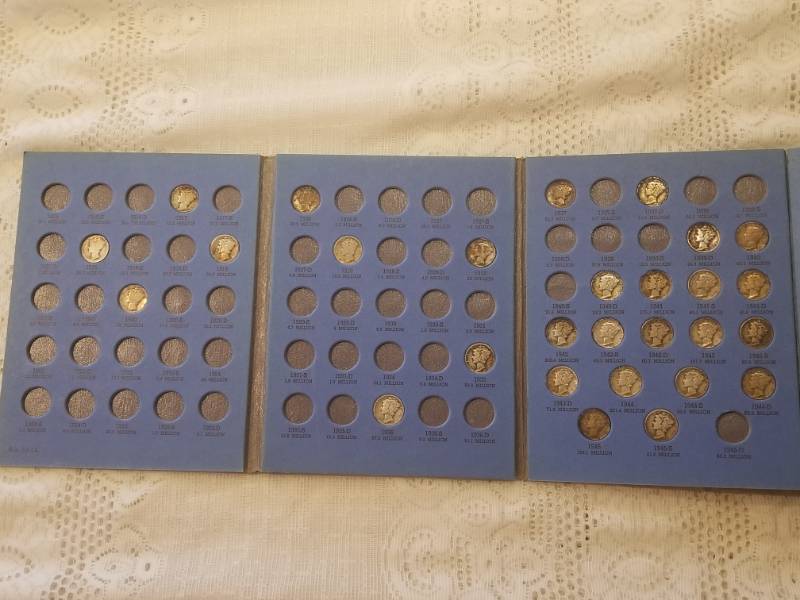lot 45 image: Old Coin Collection  Pennies and Mercury Head Dimes