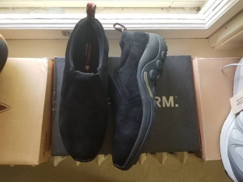 lot 85 image: Black Merrell Shoes