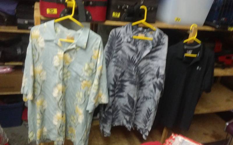 lot 66 image: 3-Mens Shirts 2-Tommy Bahama, 1-Under Armour-2XL