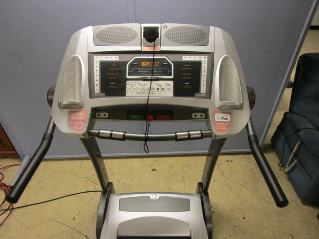 HORIZON T900 TREADMILL WITH FLOOR MAT | EXERCISE EQUIPMENT, FURNITURE