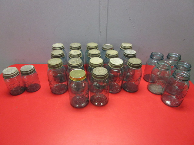 lot 527 image: BALL PERFECT MASON CANNING JARS