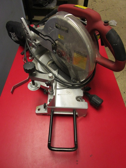 lot 529 image: COMPOUND MITER SAW