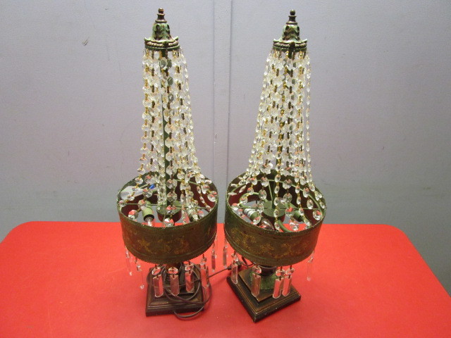 lot 532 image: DECORATIVE TABLE LAMPS WITH GLASS CRYSTALS