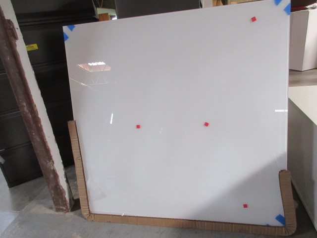 WALL MOUNT GLASS SURFACE WHITE BOARD