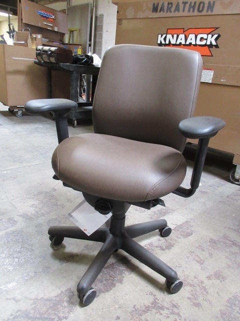 KRUEGER INTERNATIONAL ENGAGE TASKDESK CHAIRS