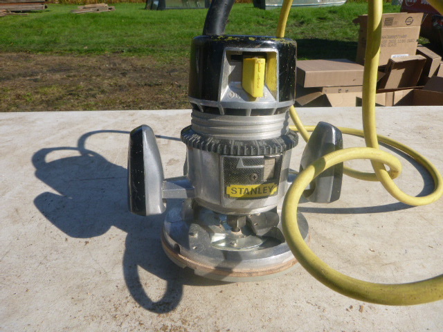 lot 65 image: Stanley Router