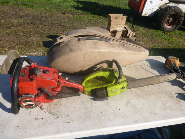 lot 71 image: 2 Chain Saws