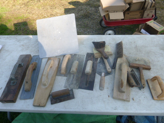 lot 75 image: Masonry Tools