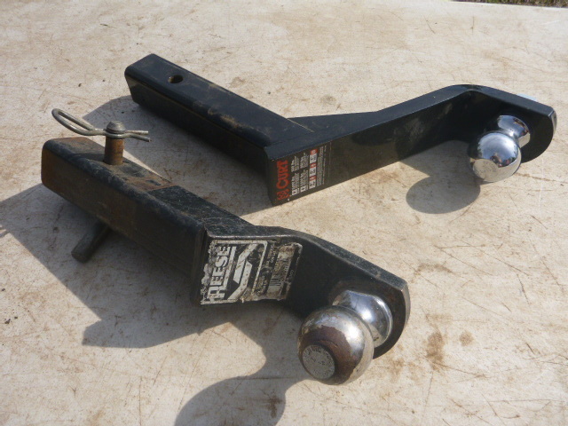 lot 93 image: 2 Hitches