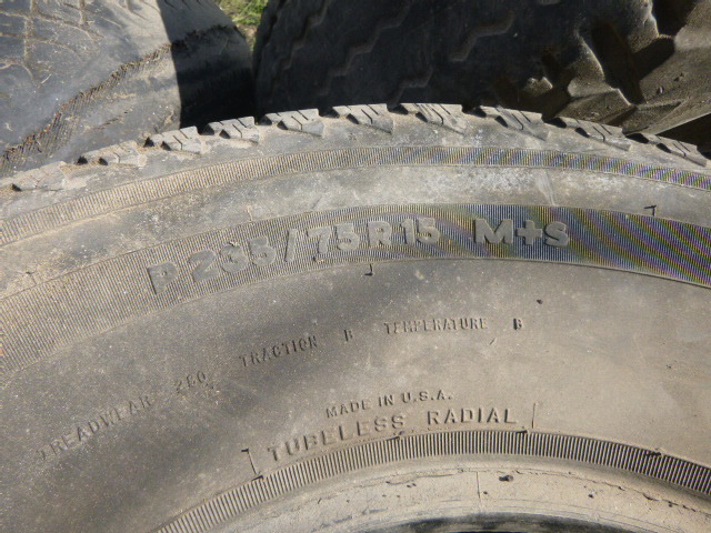 lot 120 image: Miscellaneous Tires