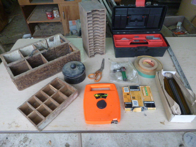 lot 217 image: Miscellaneous Garage Items