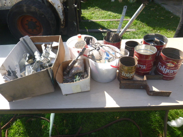 lot 160 image: Miscellaneous Hardware