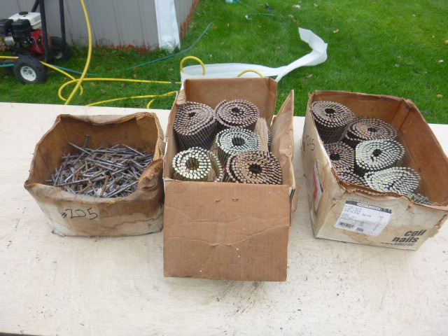 lot 205 image: Coil Nails