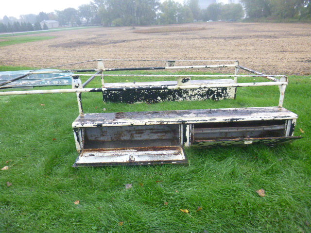 lot 19 image: Ladder Rack and Toolbox for Pickup