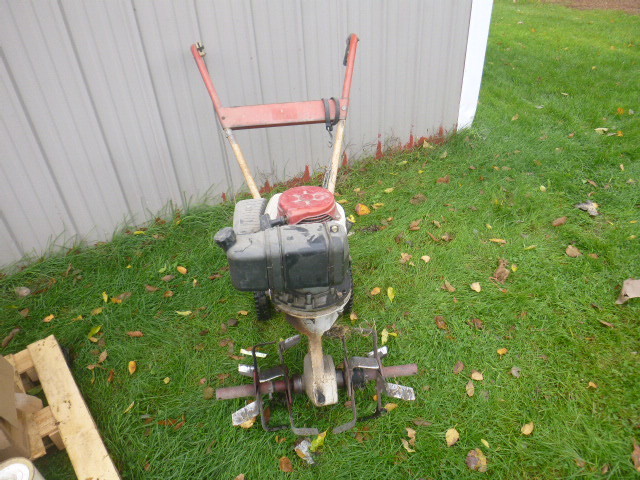 lot 41 image: Rototiller