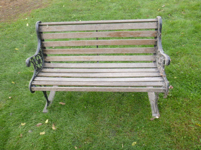 lot 47 image: Garden Bench