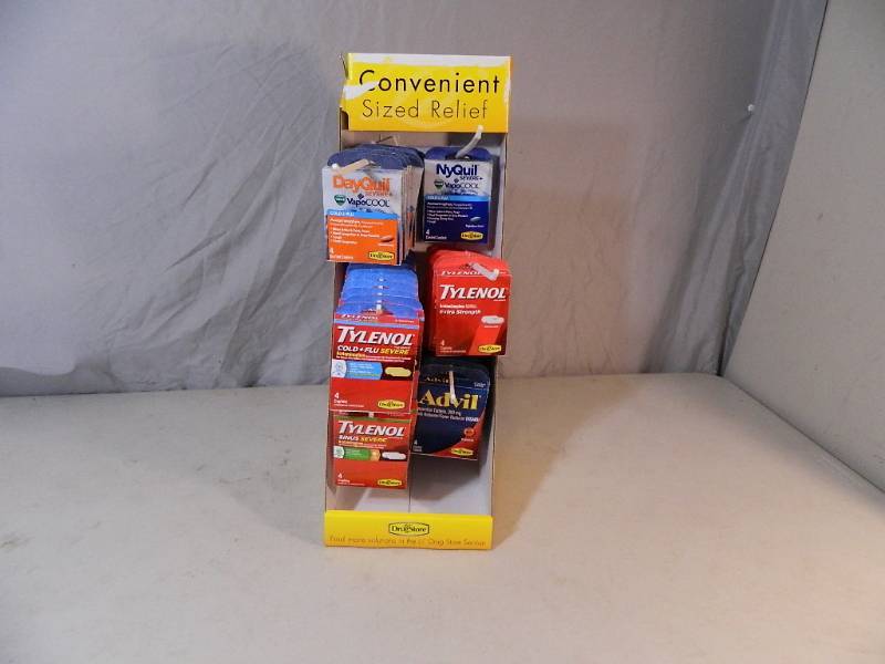lot 19 image: Medicine Display with Medicine
