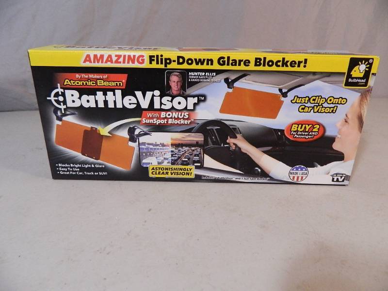 lot 44 image: New Battle Visor