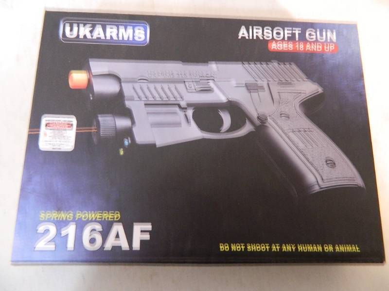 lot 84 image: New Airsoft Pistol