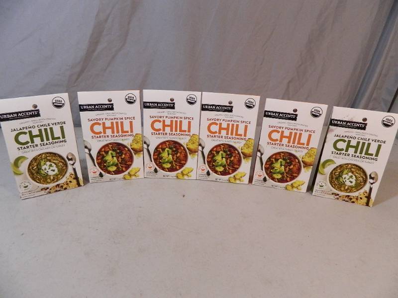 lot 111 image: 6 New Urban Accents Chili Starter Seasonings