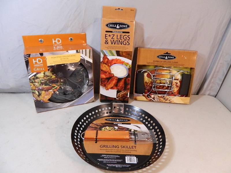 lot 118 image: New BBQ Accessories