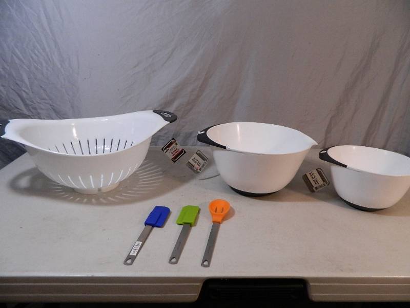 lot 151 image: New Kitchen Items