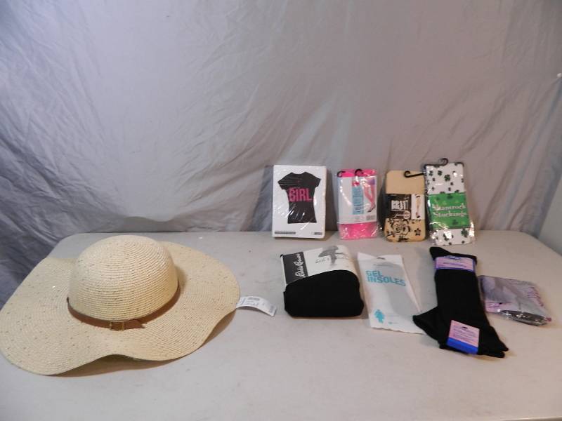 lot 189 image: New Womens Clothing and Accessories