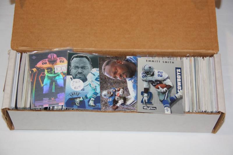 lot 30 image: Single Row Box Lot Emmitt Smith