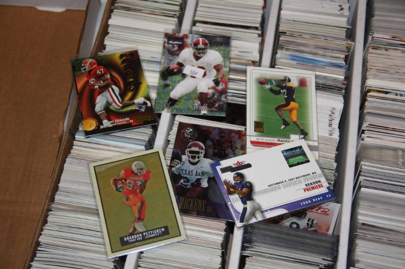 lot 44 image: Four Row Box Lot Football Rookie Cards