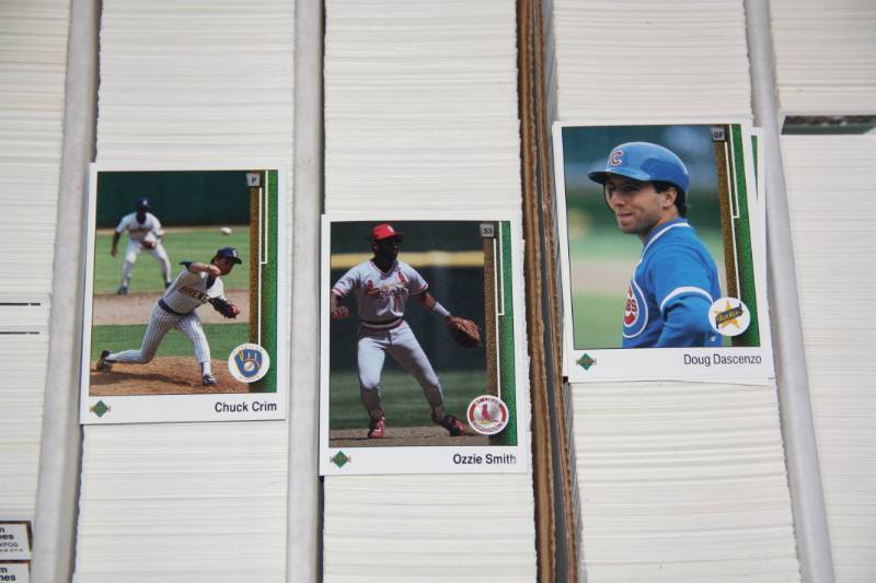 lot 50 image: Two Four Row Box Lot 1989 Upper Deck Baseball