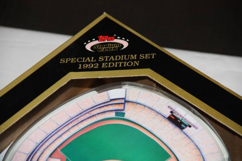 lot 64 image: 1991 and 1992 Stadium Club Stadium Series Lot  2 Sets