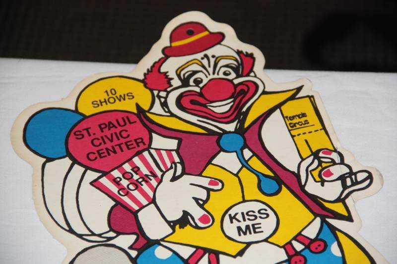 lot 74 image: 1991 Shrine Circus Cardboard Promos Lot of 2