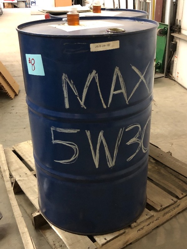 lot 8 image: Drum Of 5W-20 Motor Oil