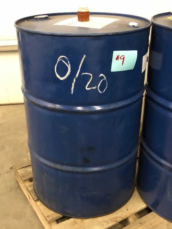 lot 9 image: Drum Of 0W-20 Motor Oil