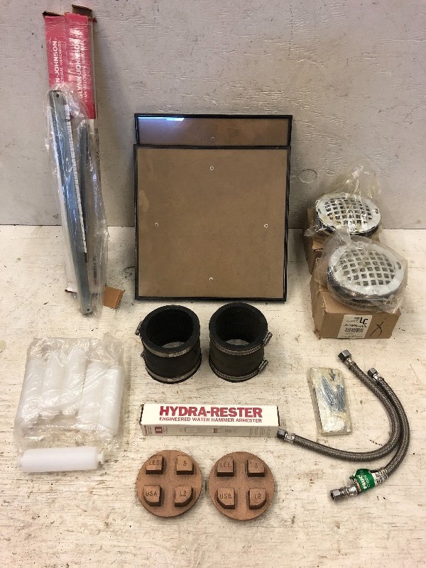 lot 42 image: Box Of Assorted Plumbing Supplies