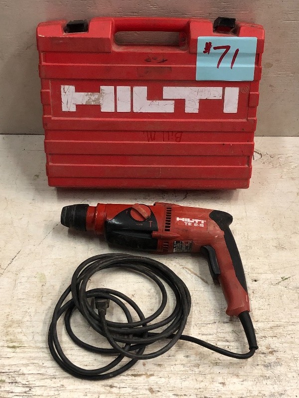 lot 71 image: Hilti TE2-S Hammer Drill With Case
