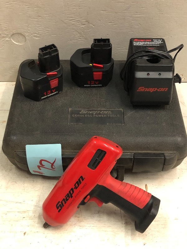 lot 72 image: Snap-On 12Volt Cordless Impact