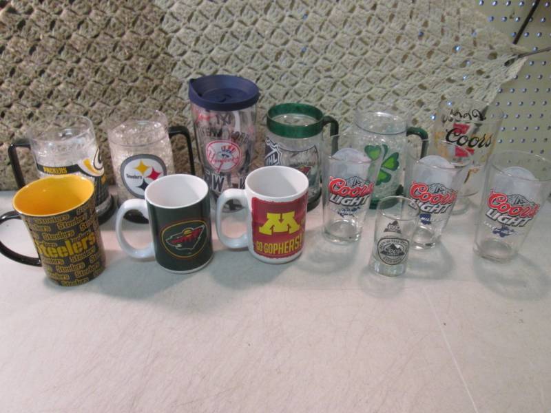 lot 10 image: Lot of Assorted Sports and Beer Pri...