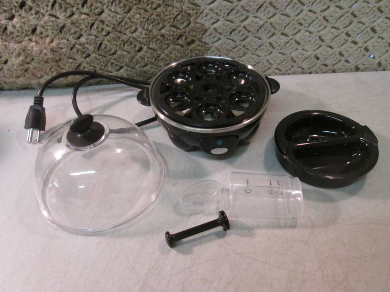 lot 14 image: Electric Egg Cooker  RM1...