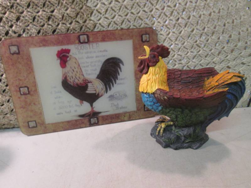 lot 20 image: Glass Rooster PlateMat and Large R...